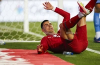 Kỳ lạ đồng đội dọn cỗ liên tục, Ronaldo vẫn không ăn