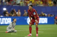 Ronaldo báo động đỏ, Bồ Đào Nha nguy cơ dừng bước