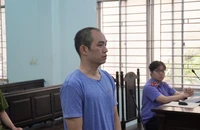 Người đánh cô gái trên đường Khánh Hội