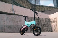 Chiếc xe đạp điện thông minh có giá gần 12 triệu đồng