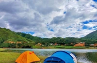 Ngẩn ngơ với Séo Mý Tỷ, ốc đảo giữa núi rừng cao nguyên Tây Bắc