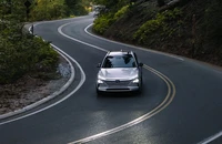 Pin nhiên liệu hydro sạc 5 phút có phạm vi lái xe 608 km