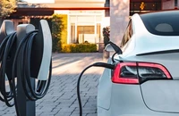 Xe ô tô điện chiếm tới 86% tổng số bán xe mới vào năm 2030