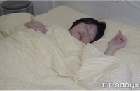 Ăn 5 loại thực phẩm này sẽ giúp bạn ngủ ngon 