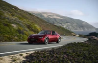 Mazda MX-5 2024 có giá khởi điểm hơn 860 triệu đồng