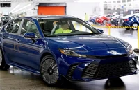 Toyota Camry 2025 phiên bản hybrid bắt đầu được sản xuất với giá 710 triệu đồng