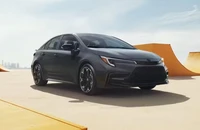 Toyota Corolla FX Edition 2025 có phong cách nhưng thiếu đổi mới