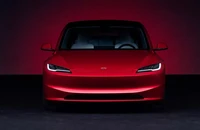 Tesla triệu hồi 1,85 triệu ô tô điện vì nắp capo của xe chưa được đóng chặt