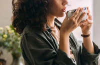 Tiêu thụ caffeine bao nhiêu sẽ tốt cho sức khỏe?