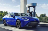 BMW và Toyota mở rộng quan hệ đối tác để cứu xe chạy bằng hydro