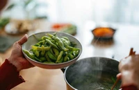 Du lịch Tết: Đừng quên thực phẩm giàu chất điện giải
