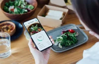Chế độ ăn thiếu hụt calo hay nhịn ăn gián đoạn: Phương pháp nào giảm cân hiệu quả?
