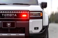 Bất ngờ với xe Toyota Land Cruiser bọc thép, chống đạn và lựu đạn