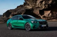 Bí mật tốc độ của những chiếc sedan triệu đô
