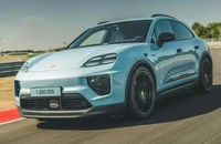 Porsche vừa cán mốc 1 triệu chiếc bằng chiếc SUV nhỏ gọn Macan