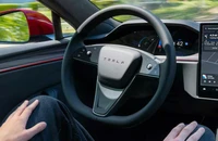 Tesla đối mặt với khoản phạt 242 triệu USD vì tai nạn chết người do chế độ lái tự động