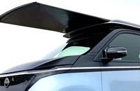 Xe điện Nissan tự sạc ngoài nắng, mỗi năm chạy thêm 3.000 km