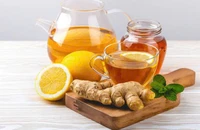 4 lý do nên uống trà gừng mỗi tối
