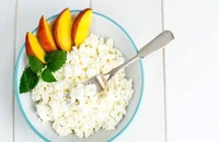 7 thực phẩm giàu protein bồi bổ cơ bắp cho người trên 50 tuổi