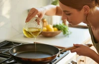 ​7 thói quen nấu nướng đang âm thầm 'tàn phá' tim mạch của bạn
