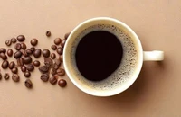5 dấu hiệu quá liều caffeine cảnh báo tổn thương tim mạch