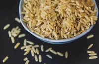 Ăn gạo lứt mỗi ngày, cơ thể bạn sẽ thay đổi kinh ngạc thế nào?