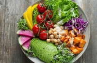 Ăn gì để xây dựng 'lá chắn' miễn dịch trong mùa lạnh?
