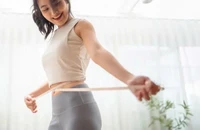 5 món ăn nhẹ trước khi ngủ giúp giảm mỡ sau tuổi 55