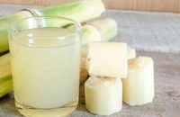 Thực hư công dụng bù nước và chống say nắng của nước mía