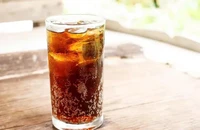 10 loại thực phẩm và đồ uống tàn phá men răng bạn cần hạn chế