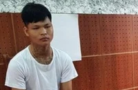 Nghe dụ việc nhẹ lương cao, một thiếu nữ bị bán vào quán karaoke