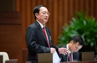 ĐBQH: 'Nghiên cứu khoa học còn cất ngăn tủ'