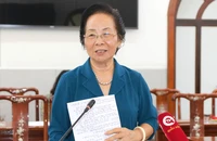 Lương mấy triệu bạc thì sống làm sao, thì ai làm nhà giáo?
