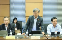 Đại biểu: Sách giáo khoa kém thì thế nào?