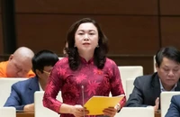 Dùng lương, phụ cấp cao để giữ chân nhân viên y tế