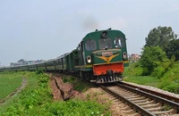 Nhân viên đường sắt ngủ quên bị... tàu hỏa tông thiệt mạng