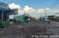 Lý do chưa thể di dời trụ điện trên Tỉnh lộ 9