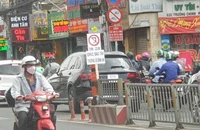 Đã thay thế 'biển báo' lạ tại giao lộ Trường Chinh - Tân Kỳ Tân Quý, TP.HCM