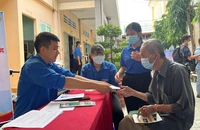 TP.HCM cấp thẻ đi xe buýt miễn phí cho đối tượng ưu tiên