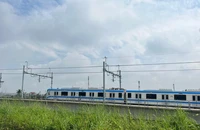 Chốt ngày metro số 1 chạy thử đoạn trên cao