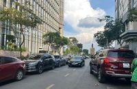 TP.HCM sẽ triển khai thu phí đậu ô tô dưới lòng đường qua thẻ ETC