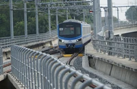 Metro số 1 sắp về đích nhưng vẫn gặp nhiều khó khăn