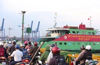 Cuối ngày, các cửa ngõ về TP.HCM đều thông thoáng
