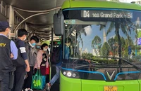 Xây dựng hình ảnh tiếp viên xe buýt đẹp, thân thiện hơn
