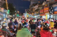 Cấm dừng, đỗ xe trên đường Lê Quang Định, Phan Văn Trị