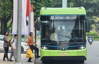 Xin gia hạn thời gian thí điểm xe buýt điện ở TP.HCM