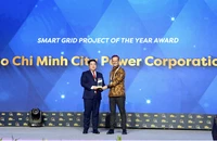 EVNHCMC đạt giải thưởng dự án lưới điện thông minh của năm tại hội nghị quốc tế Enlit Asia 2023