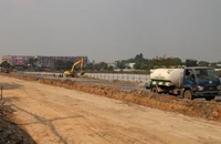Đã tháo dỡ bức tường hơn 30 năm để thi công dự án đường nối Trần Quốc Hoàn - Cộng Hòa 