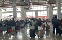Bến xe Miền Đông mới nhộn nhịp đưa nhiều người dân về quê ăn Tết 