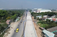 Cầu Tăng Long, TP Thủ Đức tăng tốc hoàn thành trước Tết Nguyên đán 2025